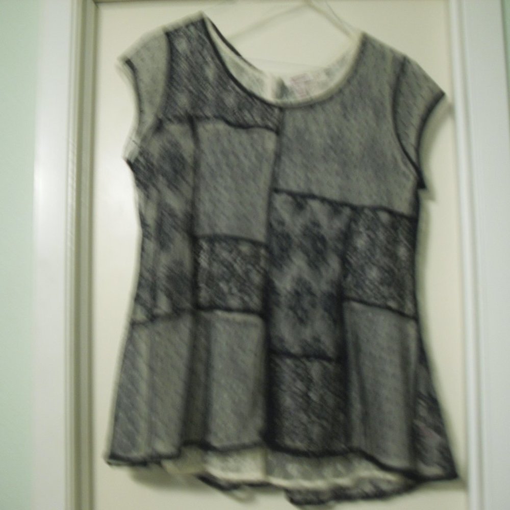 Double blouse black and cream